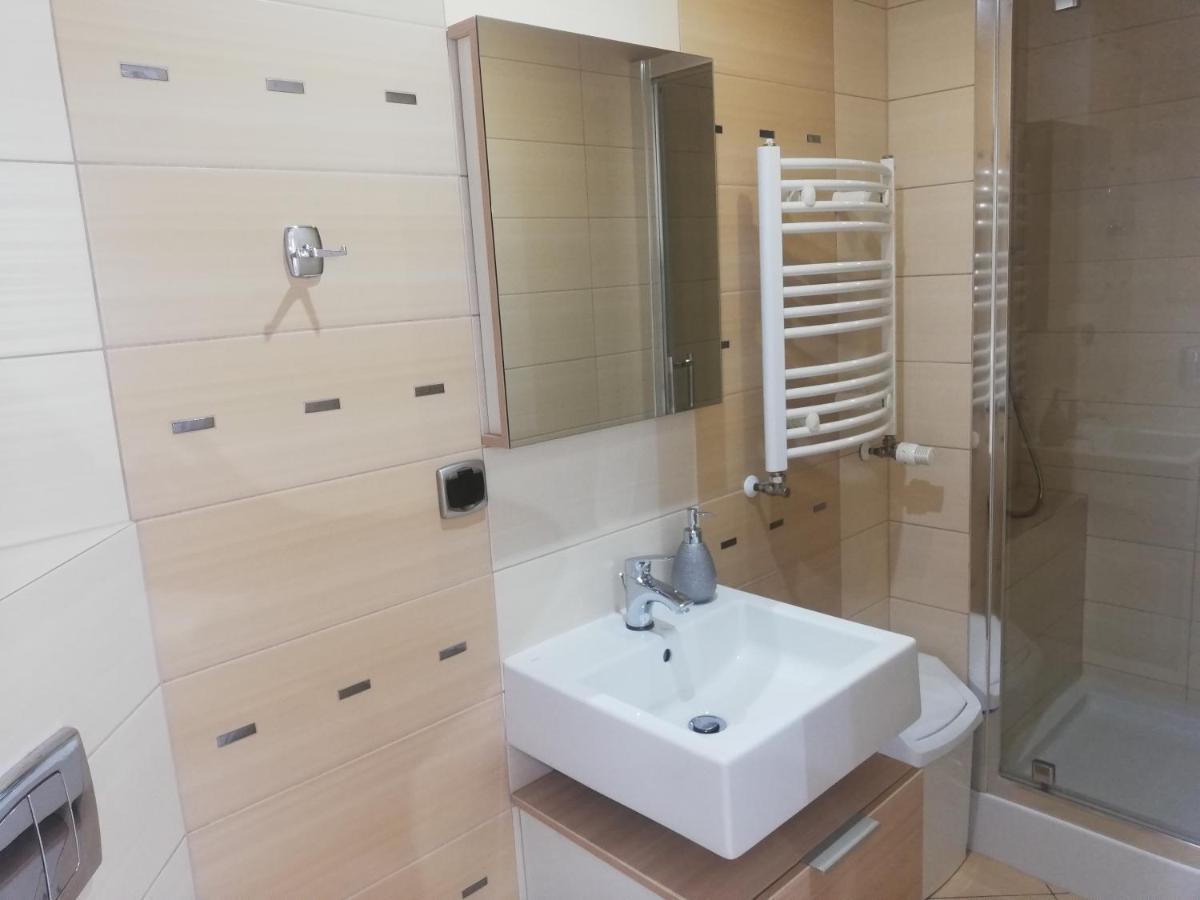 Skalny Apartamenty, Pokoje Ogrodzieniec Exteriör bild