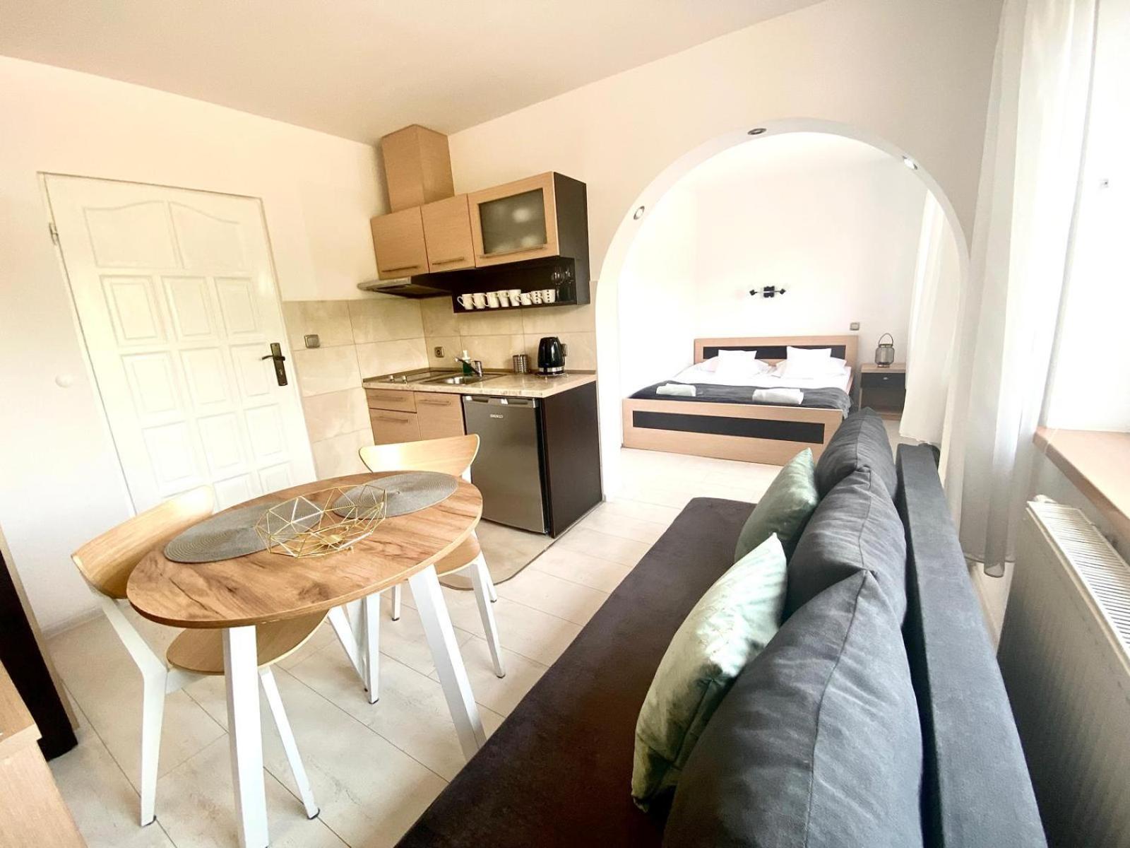 Skalny Apartamenty, Pokoje Ogrodzieniec Exteriör bild